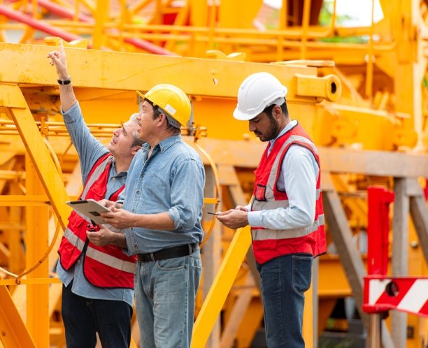 Customer service representative providing professional technical support