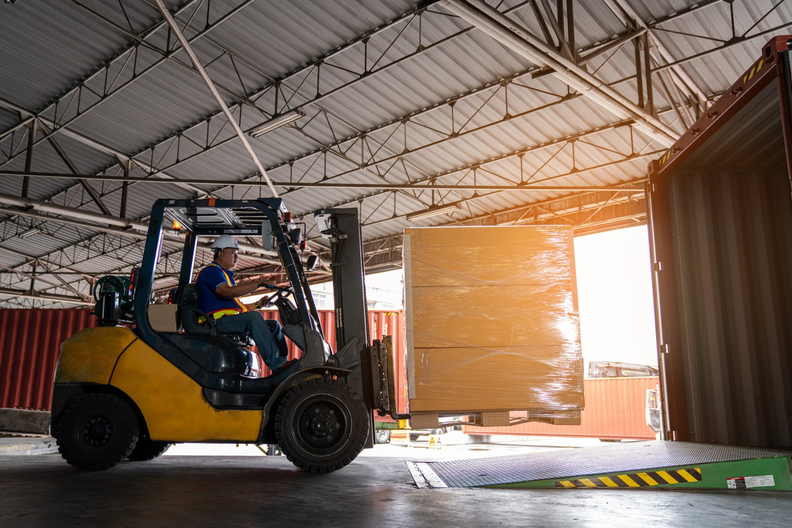 Warehouses & Logistics Centers