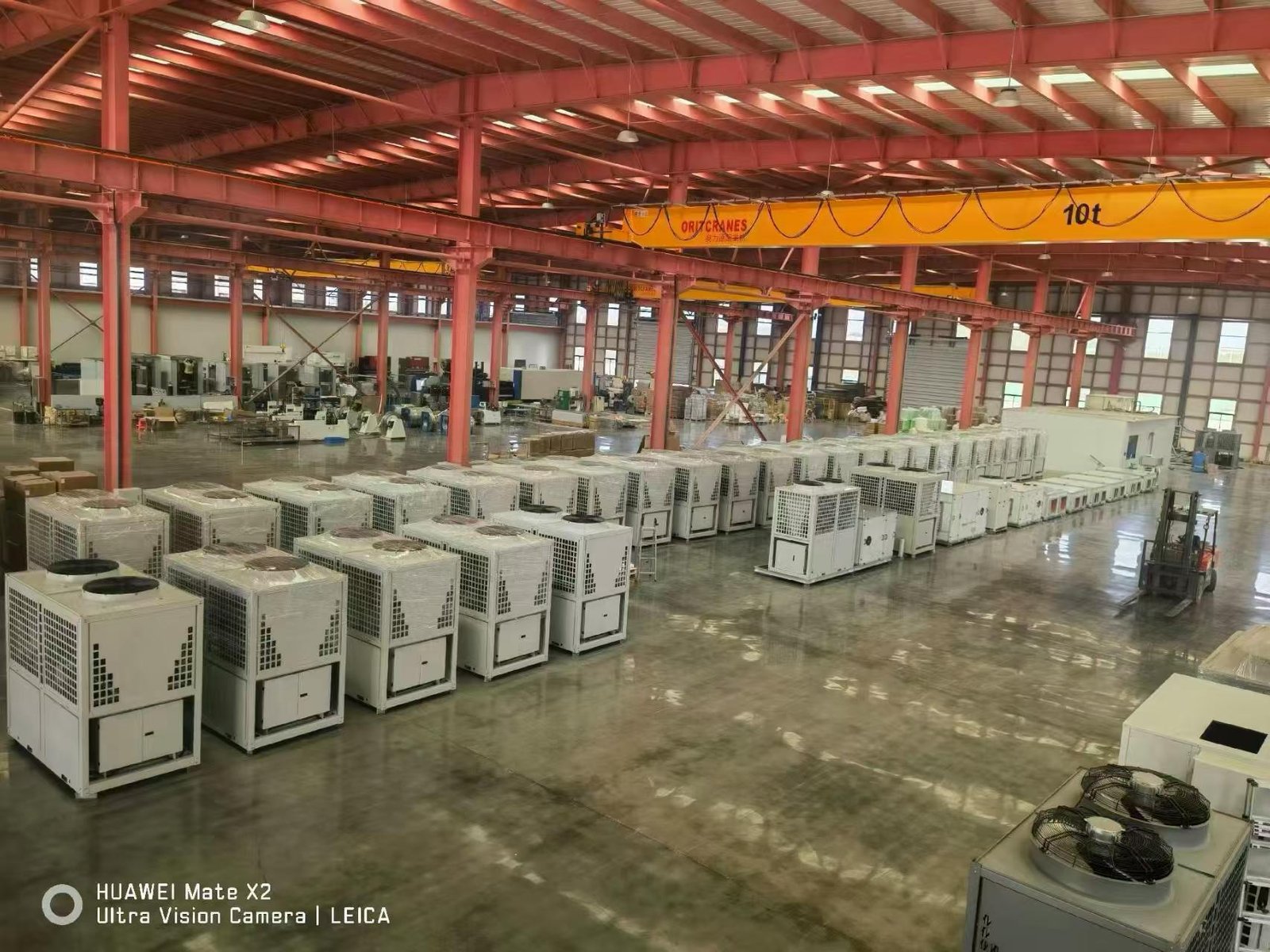 Commercial VRF outdoor condensing units on building rooftop
